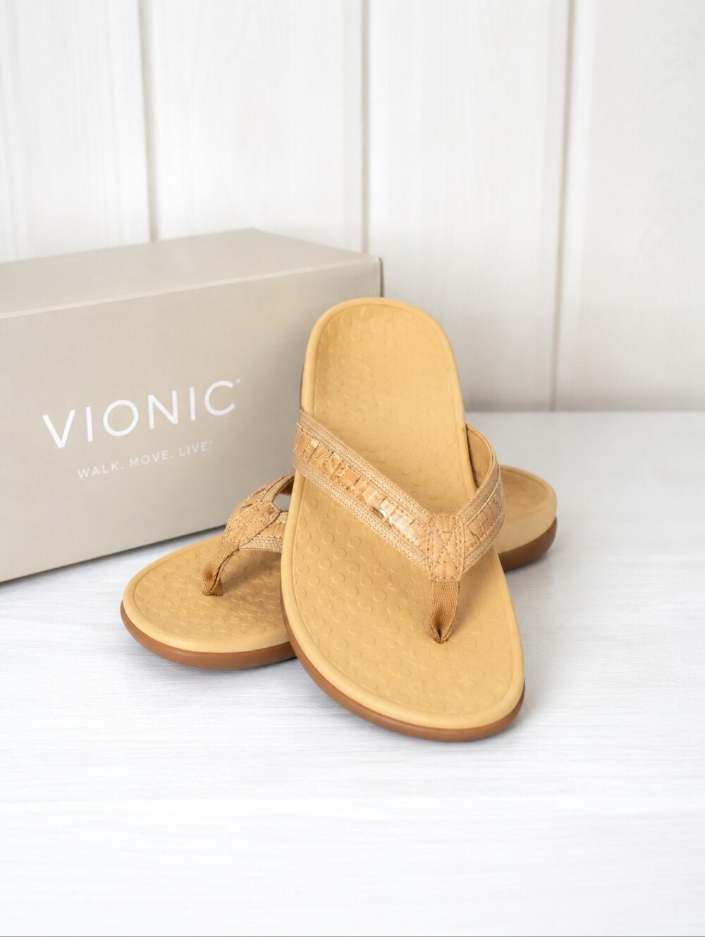 NIB Vionic Tide II Gold Cork Orthotic Flip Flop Sandals Women's Size 8